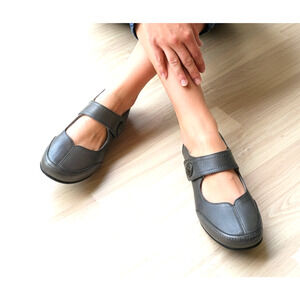 TAOS STELLA Mary Jane Flats Comfort Shoes Leather Taupe Brown 9 M